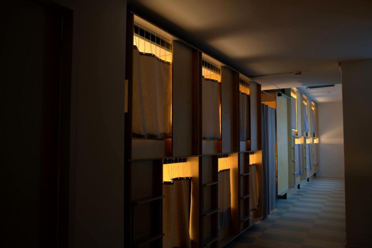 Green Marmot Capsule Hotel Zuerich Εξωτερικό φωτογραφία