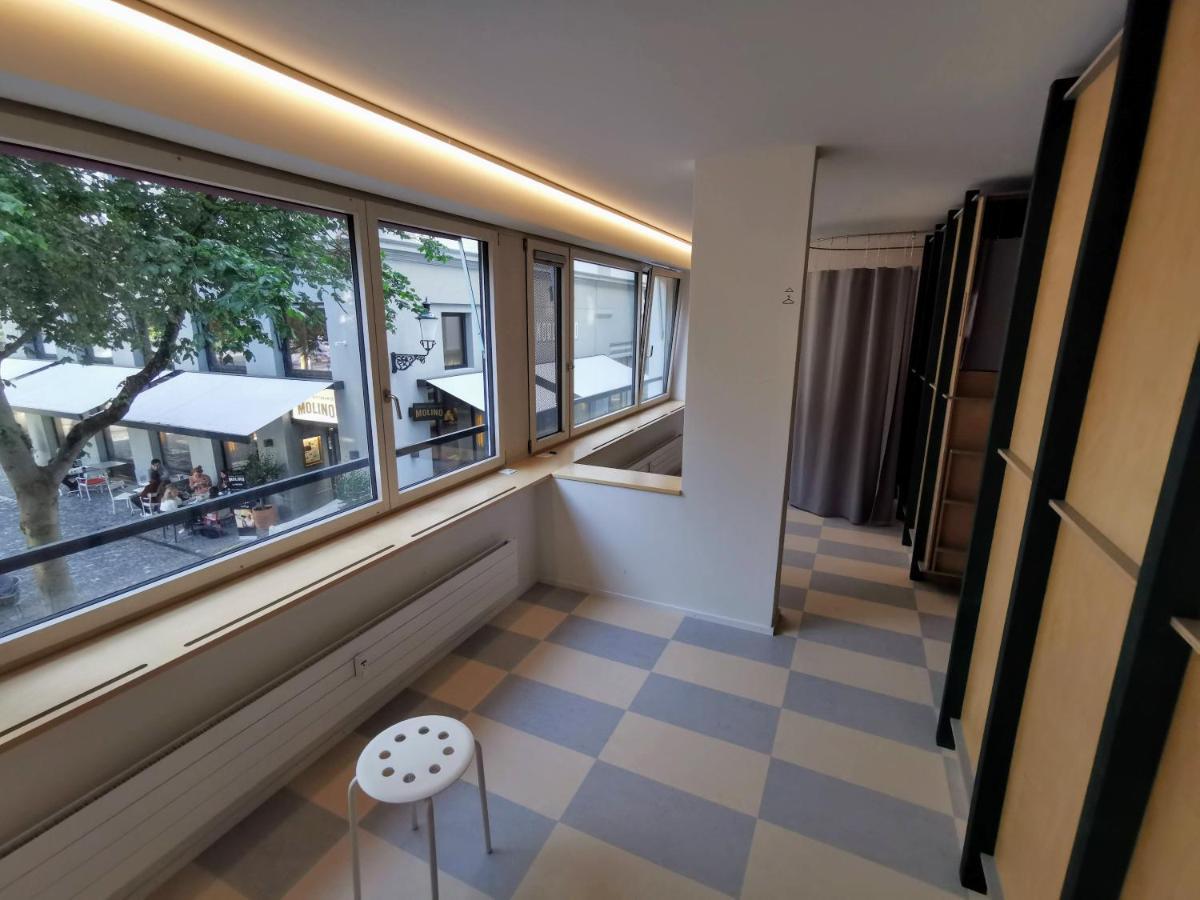 Green Marmot Capsule Hotel Zuerich Εξωτερικό φωτογραφία