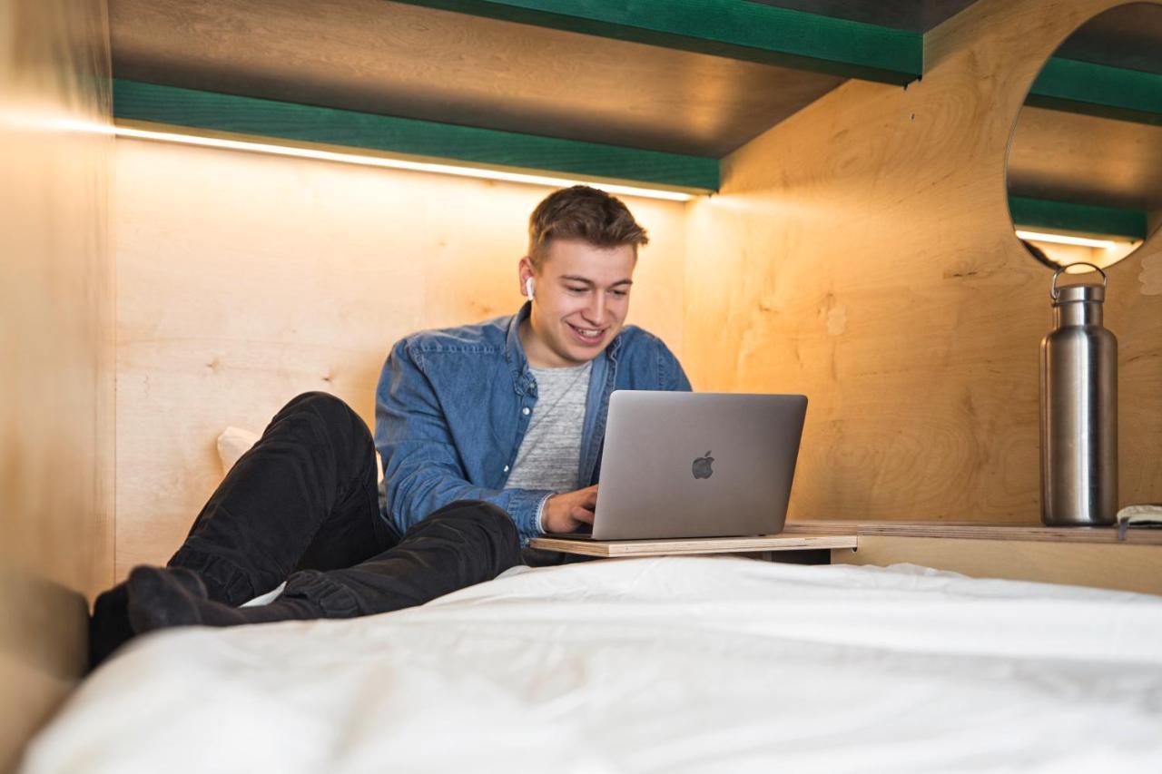 Green Marmot Capsule Hotel Zuerich Εξωτερικό φωτογραφία